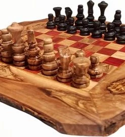 HappyWoods - Handgemaakte Olijfhouten Rustic Schaakspel - Rood 30 Cm - Olijfhouten Schaakbord Met Schaak Stukken - Schaakset - Schaakspellen Schaakspel Hout Volwassenen Schaakborden Kinderen (+ Gratis Beeswax ) -klassieke-spellen Winkel 550x271 1