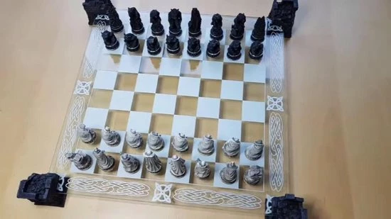 Nemesis Now - Dragon Schaakset - 43cm 4 Nemesis Now - Dragon Schaakset - 43cm - Afbeelding 2