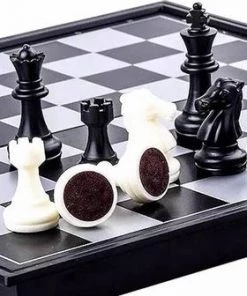 Merkloos Schaakbord | Dambord | Backgammon | 32 X 32 Cm | Schaakspel | Schaakset | Schaken | Dammen | Met Schaakstukken | 3-in-1 Bordspel | Chess | Plastic | Opklapbaar | Magnetisch -klassieke-spellen Winkel 550x336 8