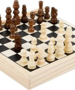 Small Foot Company Small Foot - Chess Game To Go 11 Small Foot Company Small Foot - Chess Game To Go -klassieke-spellen Winkel 550x339 2