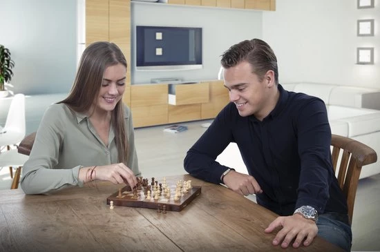 Longfield Schaakset Magnetisch/Opklapbaar - 13 X 25 Cm 5 Longfield Schaakset Magnetisch/Opklapbaar - 13 X 25 Cm - Afbeelding 3