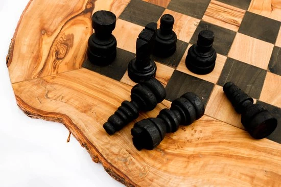 HappyWoods - Handgemaakte Olijfhouten Rustic Schaakspel - 30 Cm - Olijfhouten Schaakbord Met Schaak Stukken - Schaakset - Schaakspellen Schaakspel Hout Volwassenen Schaakborden Kinderen (+ Gratis Beeswax ) 5 HappyWoods - Handgemaakte Olijfhouten Rustic Schaakspel - 30 Cm - Olijfhouten Schaakbord Met Schaak Stukken - Schaakset - Schaakspellen Schaakspel Hout Volwassenen Schaakborden Kinderen (+ Gratis Beeswax ) - Afbeelding 3