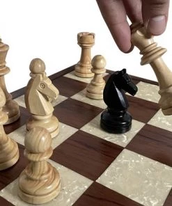 Helena Wood Art Handgemaakte Houten Schaakbord Met Schaakstukken - Luxe Uitgave - Hoge Kwaliteit - Schaakspel - Schaakset - Schaken - Volwassenen - Chess - 40 X 40 Cm -klassieke-spellen Winkel 550x412 21