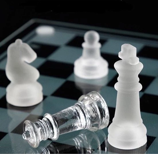 Nixnix Schaakbord 35x35cm - Schaakbord Glas - Luxe Schaakbord - Schaakspel - XL Formaat 8 Nixnix Schaakbord 35x35cm - Schaakbord Glas - Luxe Schaakbord - Schaakspel - XL Formaat - Afbeelding 6