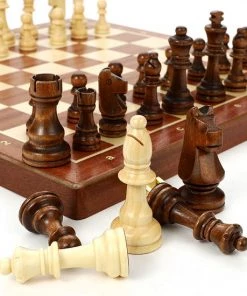 Pro-Care XXL Super De Luxe Walnoot Handgemaakt Schaakbord - Super Sized 45x45cm - Walnoot/Esdoorn - Extra Grote Walnoot Handmade Schaakstukken - Opvouwbaar Opbergsysteem - Schaken - Schaakspel - Chess