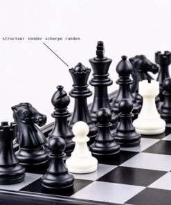 VoordeelShop Schaakbord Magnetisch - Opklapbaar Met Schaakstukken - 32cm X 32cm - Schaakspel - Dambord - Bordspellen - Spellen -klassieke-spellen Winkel 550x551 3