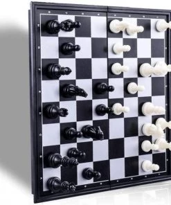 VoordeelShop Schaakbord Magnetisch - Opklapbaar Met Schaakstukken - 32cm X 32cm - Schaakspel - Dambord - Bordspellen - Spellen -klassieke-spellen Winkel 550x583 2