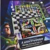 Disney Lightyear - 4-in-1 Spellendoos - Molenspel - Dammen - Ludo (Mens-Erger-Je-Niet) - Slangen & Ladders - Bordspel Verzameling - Game Compendium -klassieke-spellen Winkel 550x628 2