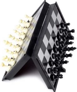 Merkloos Schaakbord | Dambord | Backgammon | 32 X 32 Cm | Schaakspel | Schaakset | Schaken | Dammen | Met Schaakstukken | 3-in-1 Bordspel | Chess | Plastic | Opklapbaar | Magnetisch -klassieke-spellen Winkel 550x670 2